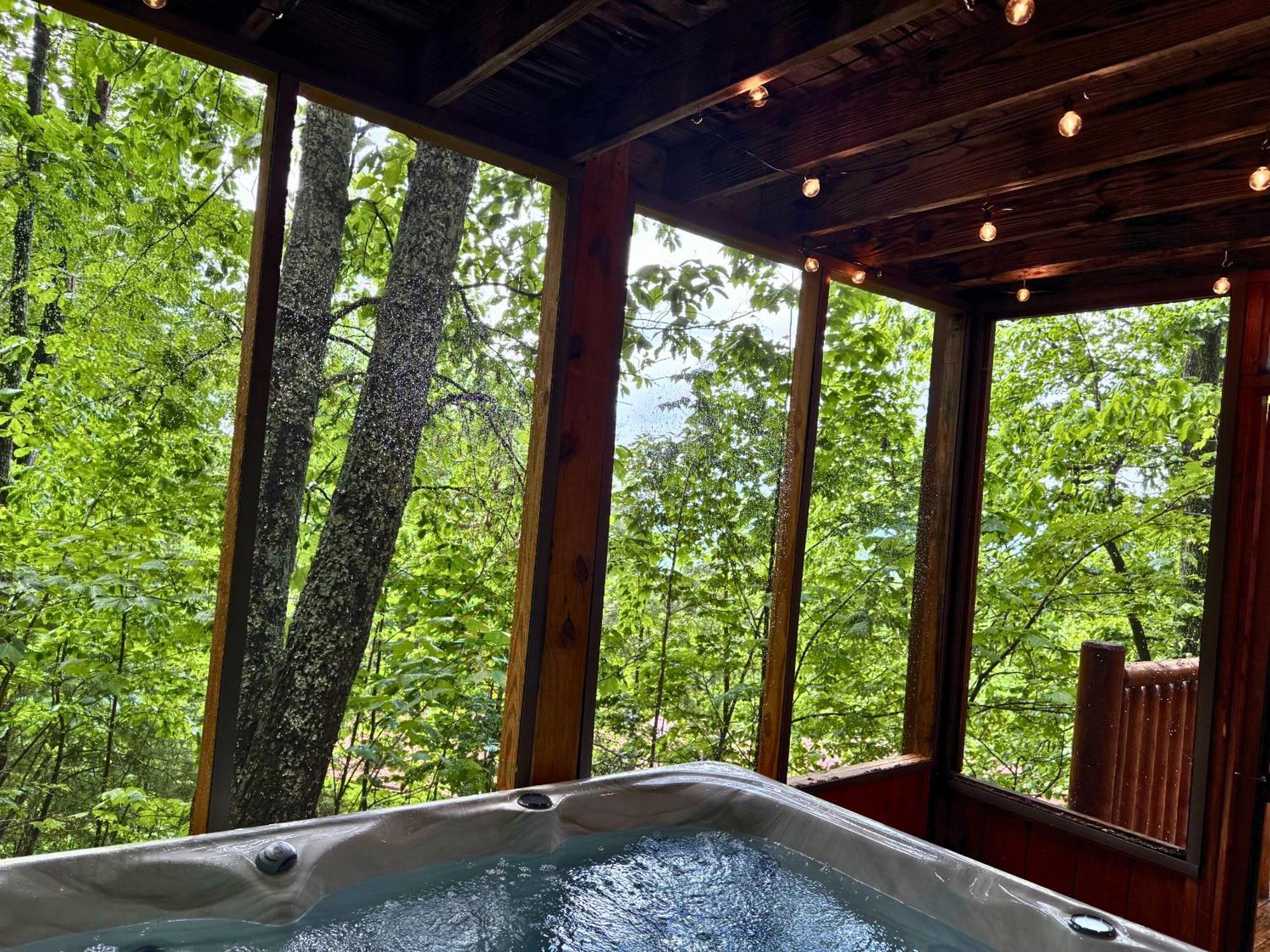 Views, Game Room And Hot Tub Bearway To Heaven Sevierville Exterior photo